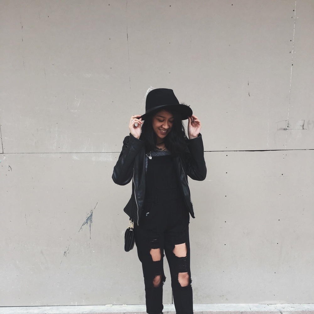 Meet your Posher, Isabel